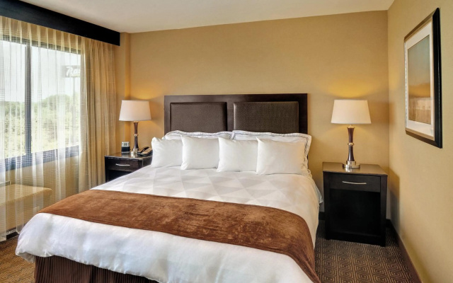 photo 4 of Radisson Hotel Freehold