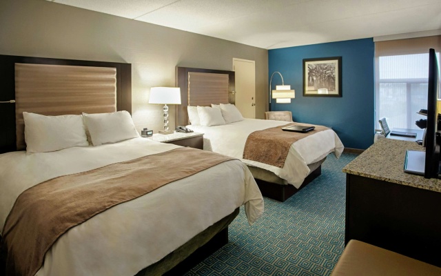 photo 4 of DoubleTree by Hilton Roseville Minneapolis