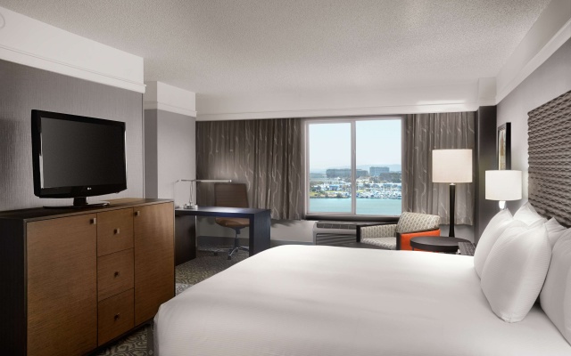 photo 5 of DoubleTree by Hilton San Francisco Airport North Bayfront