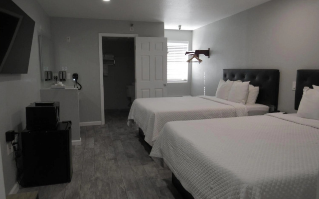 photo 4 of Capri Suites Anaheim