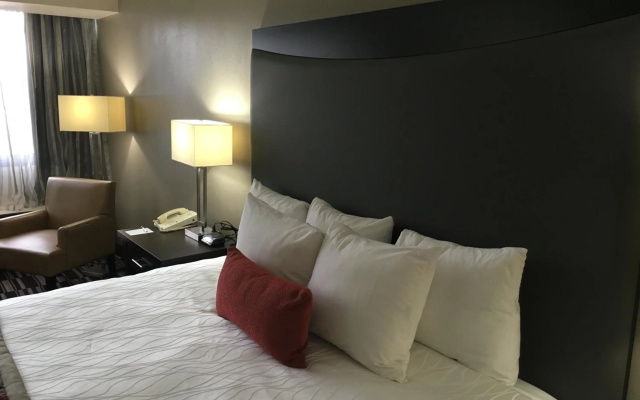 photo 4 of Ramada Plaza & Conf Center by Wyndham Charlotte Airport