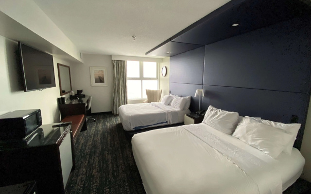 photo 3 of 41 Lakefront Hotel, Trademark Collection By Wyndham