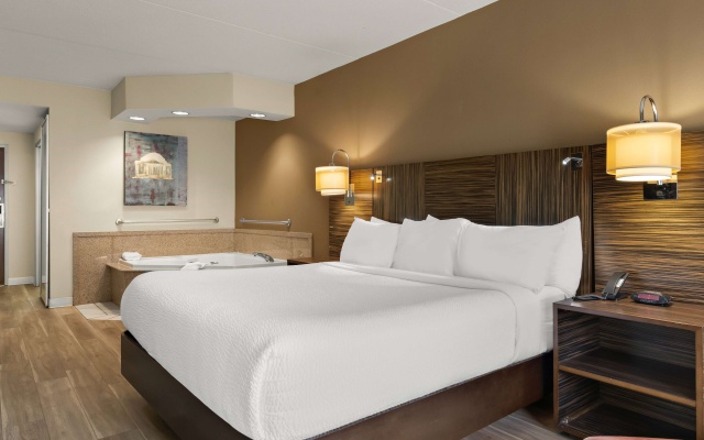 photo 4 of Ramada by Wyndham Harrisburg/Hershey Area