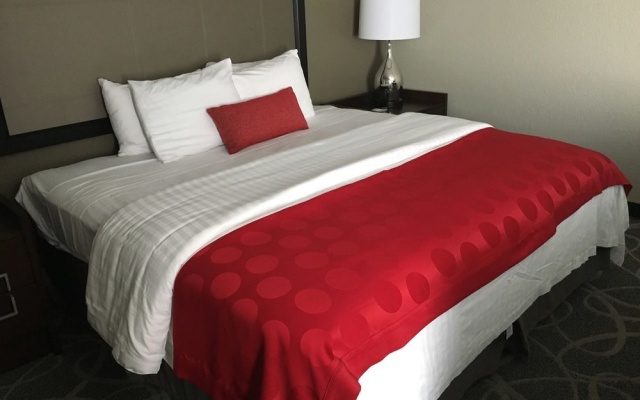 photo 5 of Ramada Des Moines Airport