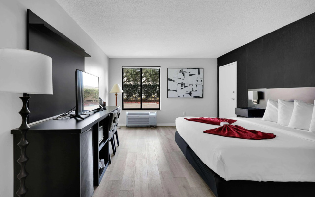 photo 4 of Ramada Jacksonville South Conference Center