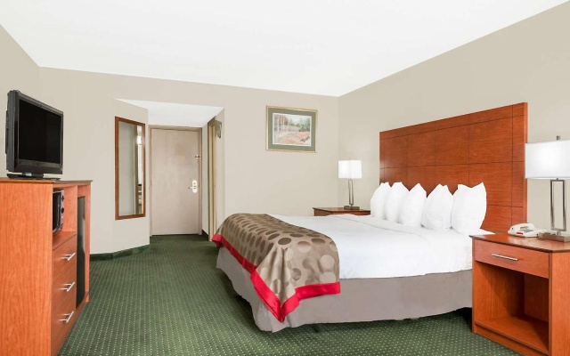 photo 5 of Ramada Hotel & Conference Center by Wyndham Lexington North
