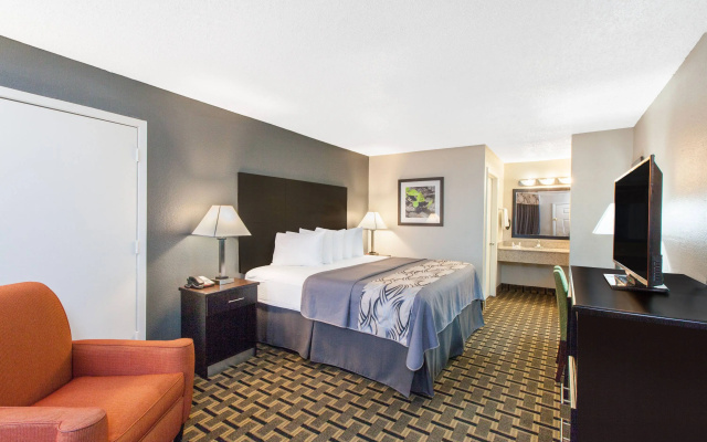 photo 3 of Ramada Limited Columbia
