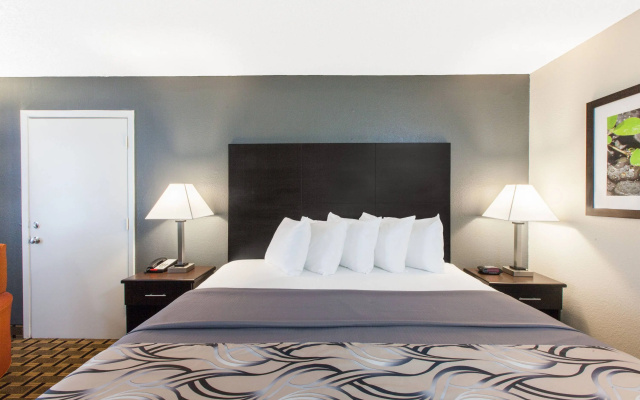photo 4 of Ramada Limited Columbia