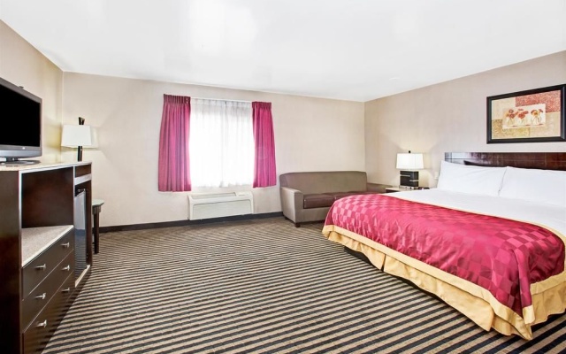 photo 3 of Ramada Marina Del Rey