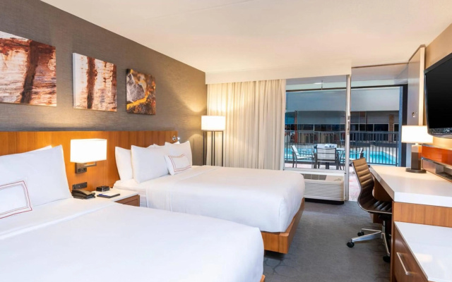 photo 5 of The Center Hotel Grand Rapids Airport