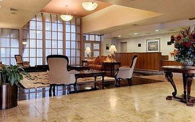 photo 2 of Radisson Hotel Milwaukee Airport