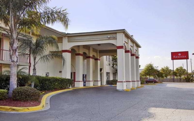 photo 2 of Econo Lodge Jacksonville South FL