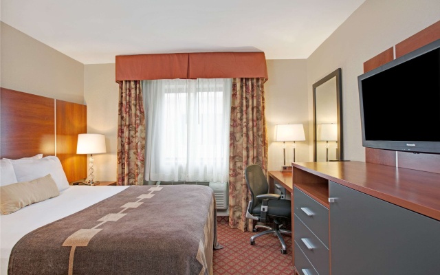 photo 4 of Ramada Hotel Staten Island