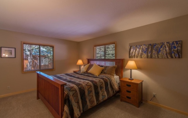 photo 2 of Ramsey 3 Bedroom Holiday Home By Tahoe Truckee
