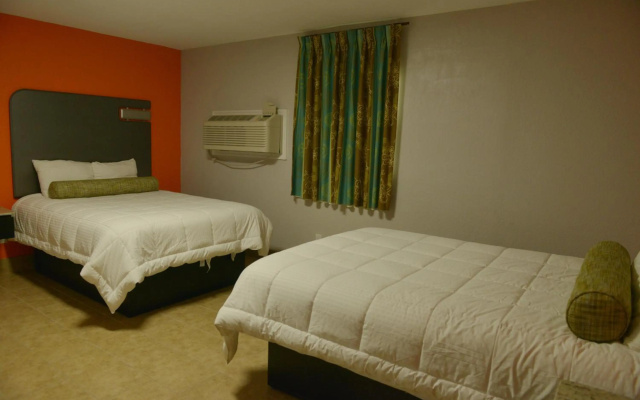 photo 3 of Rodeway Inn & Suites Winter Haven Chain Of Lakes