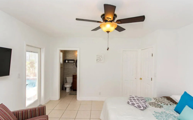 photo 4 of Real Estate Gizmo Vacation Rentals