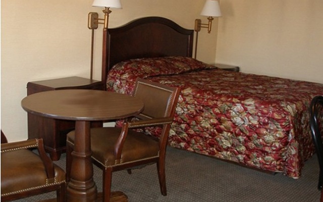 photo 5 of Red Carpet Inn Charlottesville