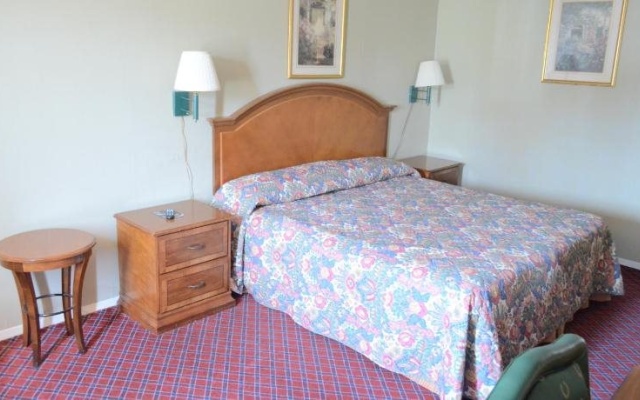photo 5 of Red Carpet Inn Hornwood Drive