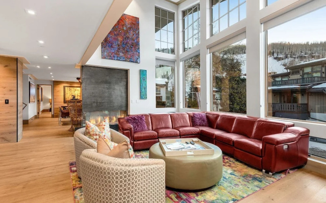 photo 2 of Red Lion Penthouse