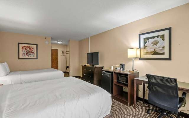 photo 5 of Red Lion Hotel Charlotte
