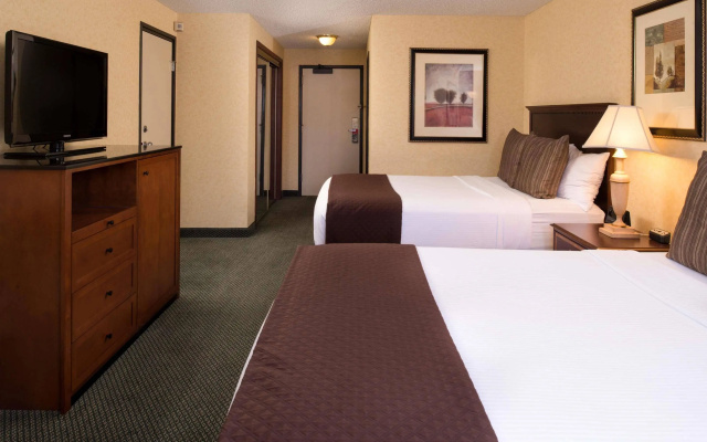 photo 5 of Spark by Hilton Seattle Airport