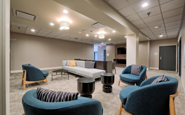 photo 2 of Holiday Inn Tacoma Mall by IHG