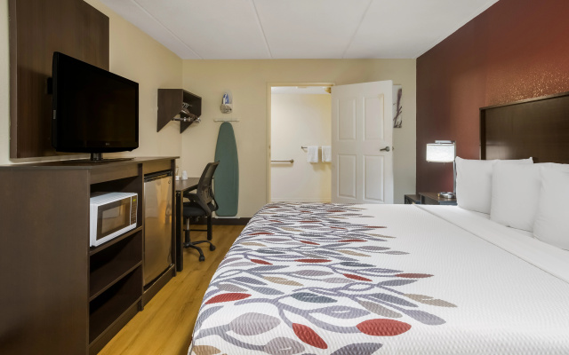 photo 4 of Red Roof Inn Atlanta South - Morrow