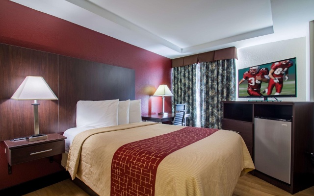photo 5 of Red Roof Inn Batavia