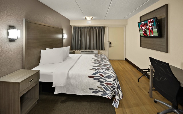 photo 4 of Red Roof Inn Chapel Hill - UNC