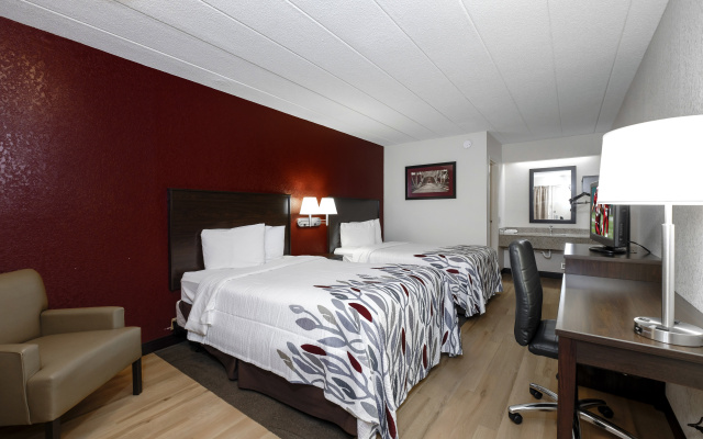photo 4 of Red Roof Inn Chicago-O'Hare Airport/ Arlington Hts