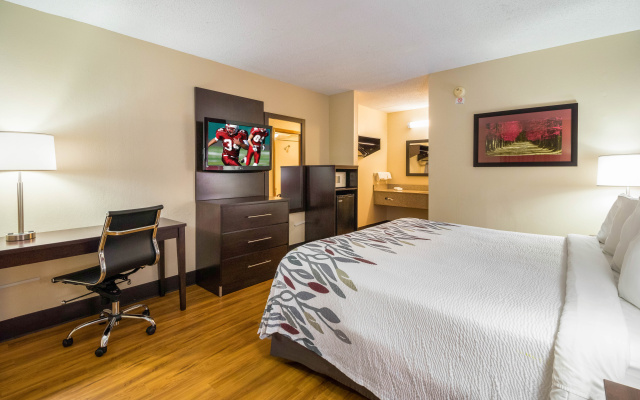 photo 3 of Red Roof Inn Clarksville