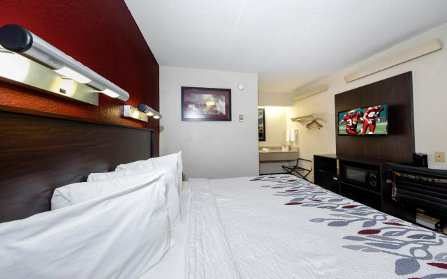 photo 3 of Red Roof Inn Dallas - DFW Airport North