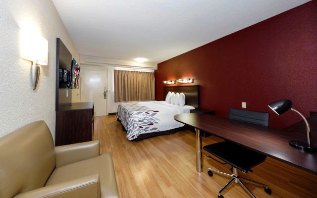 photo 5 of Red Roof Inn Dallas - DFW Airport North