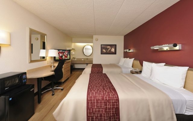 photo 4 of Red Roof Inn Detroit - Warren