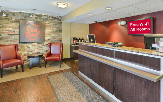 photo 2 of Red Roof Inn Huntington