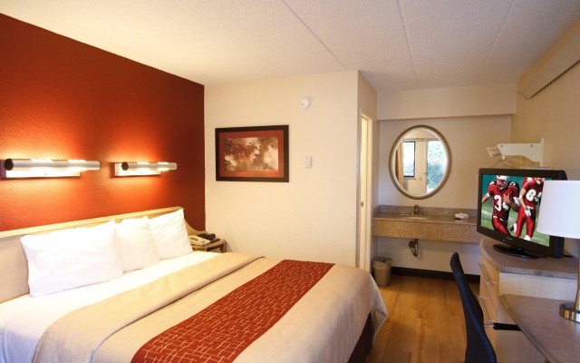photo 3 of Red Roof Inn Huntington