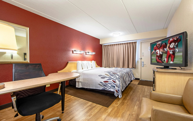 photo 4 of Red Roof Inn Huntington