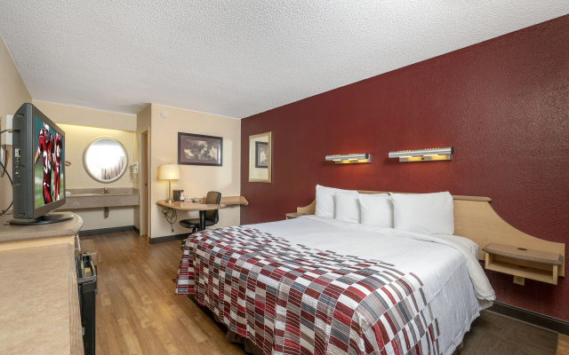 photo 5 of Red Roof Inn Indianapolis South