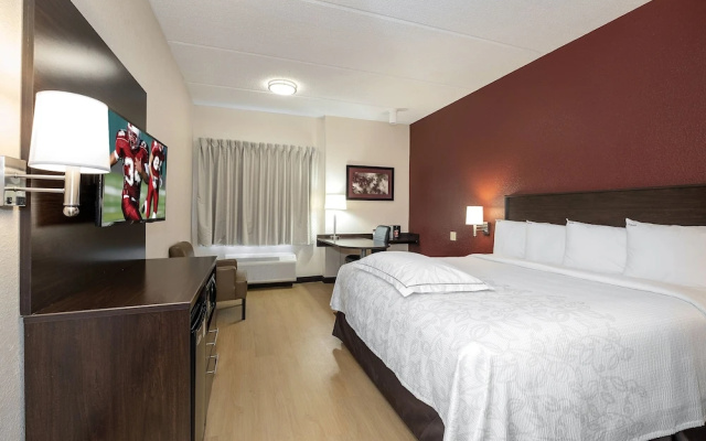 photo 4 of Red Roof Inn PLUS+ Jacksonville - Southpoint