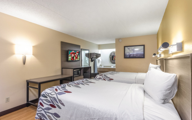 photo 3 of Red Roof Inn Kalamazoo West - Western Michigan U