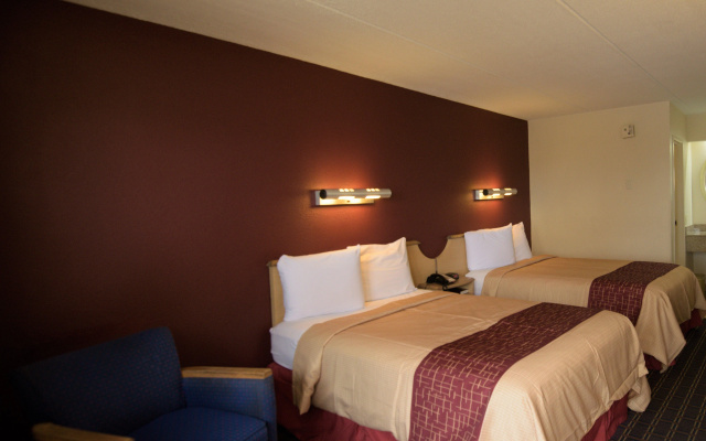 photo 3 of Red Roof Inn Lafayette, LA