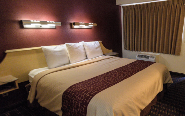 photo 4 of Red Roof Inn Lafayette, LA
