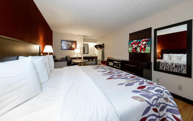 photo 5 of Red Roof Inn Lansing East – MSU