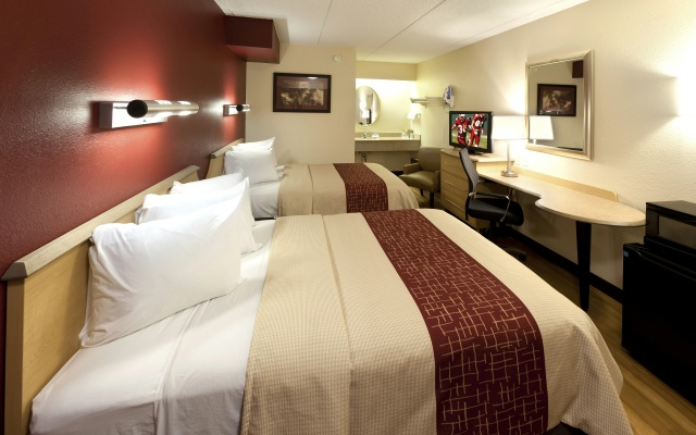 photo 5 of Red Roof Inn Louisville East - Hurstbourne