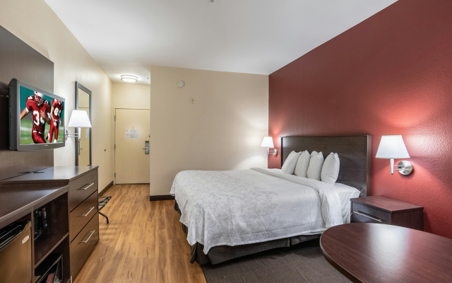 photo 3 of Red Roof Inn PLUS+ Tempe - Phoenix Airport