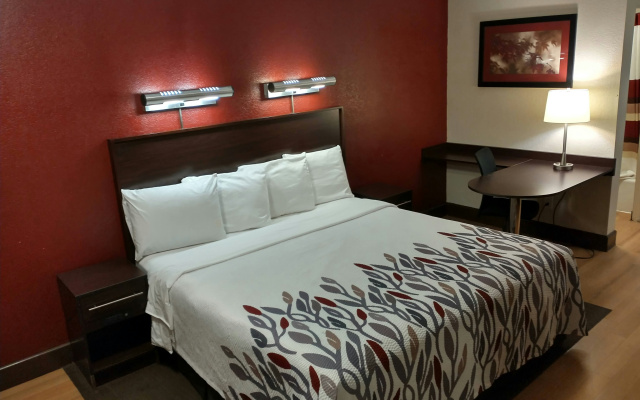 photo 3 of Red Roof Inn Santa Ana