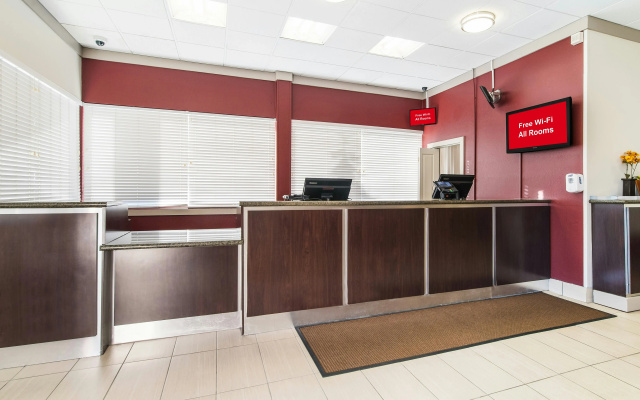photo 2 of Red Roof Inn Seattle Airport - SEATAC