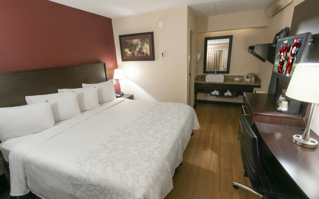 photo 5 of Red Roof Inn PLUS+ Secaucus - Meadowlands - NYC