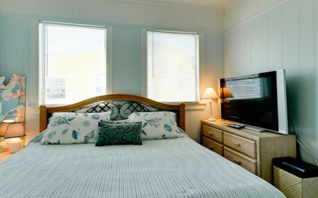 photo 5 of Katie's Beach Bungalow