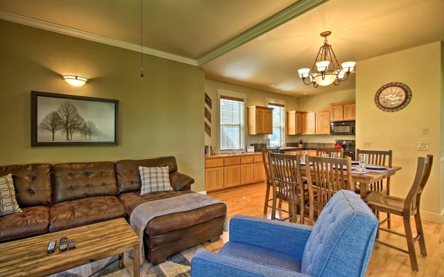 photo 2 of Redmond House w/ Community Amenities Access